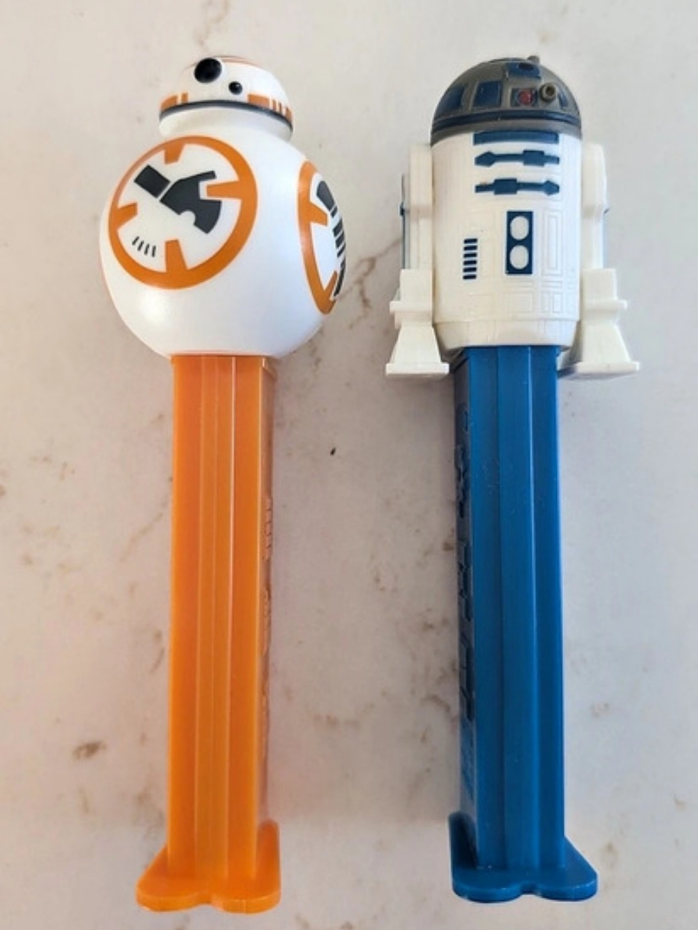 PEZ BB-8 and R2-D2 PEZ dispensers Star Wars Dispenser Set